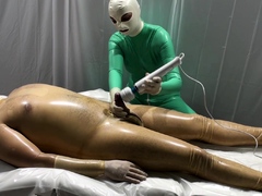 Horny fetish blonde slut toys her big ass in hi def